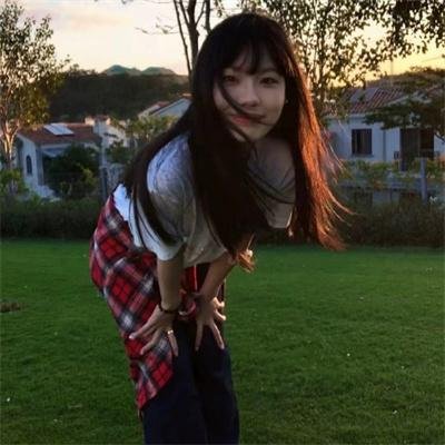 毛衣女郎